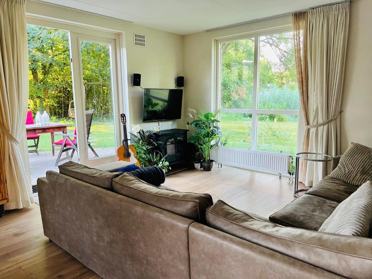 Supergezellig Vakantiehuis Met Hele Grote Tuin Bij Nijmegen Ewijk Exteriér fotografie