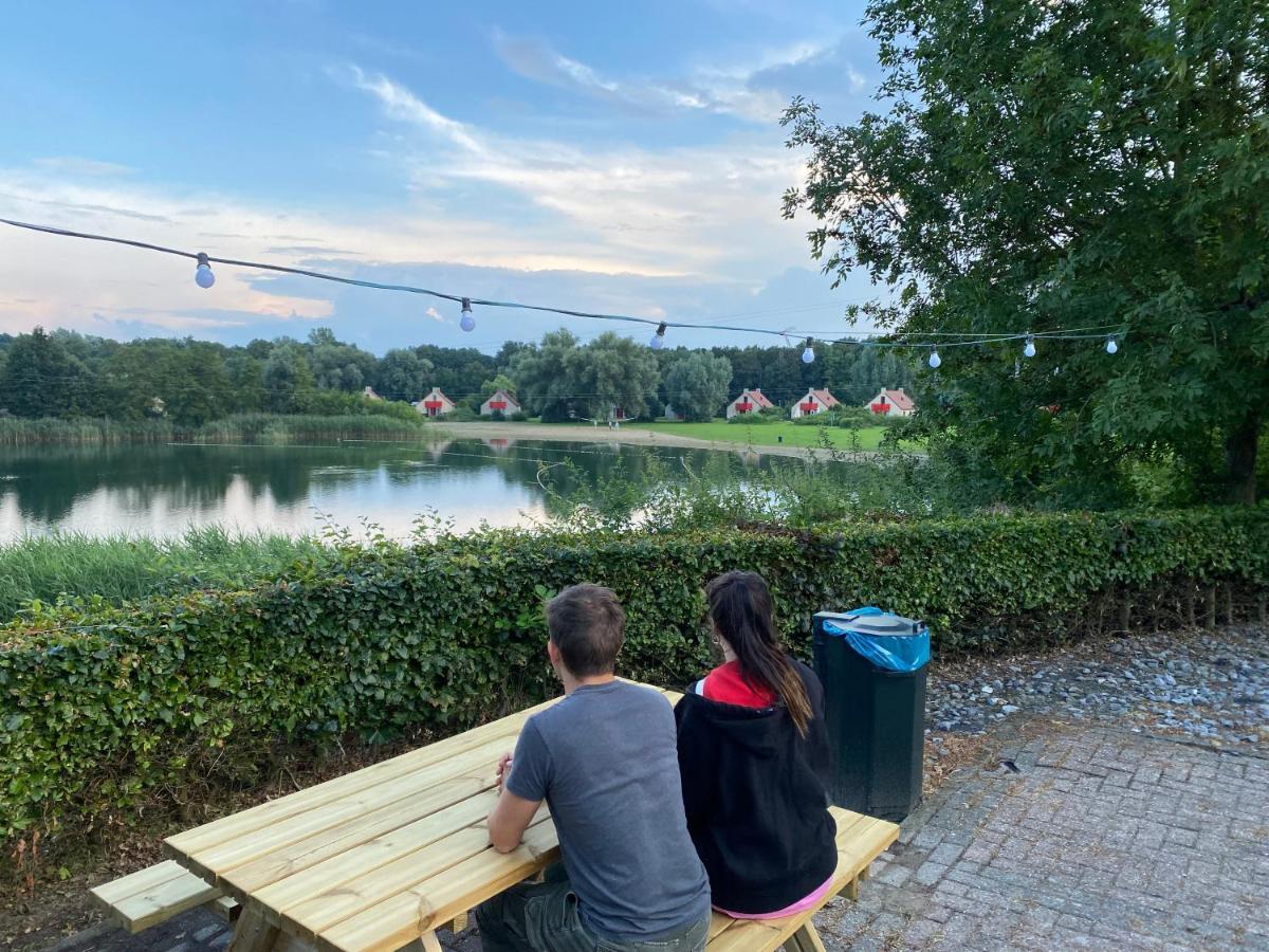 Supergezellig Vakantiehuis Met Hele Grote Tuin Bij Nijmegen Ewijk Exteriér fotografie